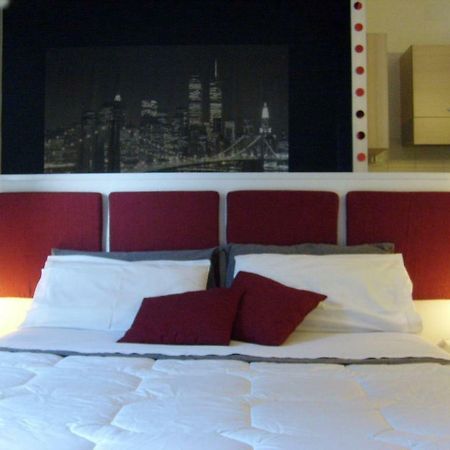 I Cugi Metropolis Apartment Bronte Exterior foto