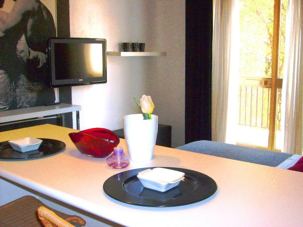 I Cugi Metropolis Apartment Bronte Exterior foto